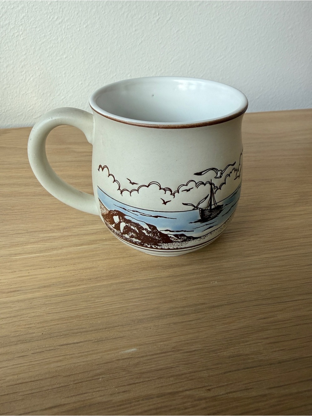 Vintage Nautical Lighthouse Coffee Mug Cup - Stoneware Beach Scene Cream & Brow - Picture 3 of 11